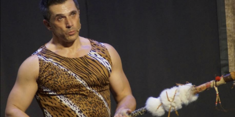 Sergio Mayer regresa a los escenarios con "Defendiendo al cavernícola"