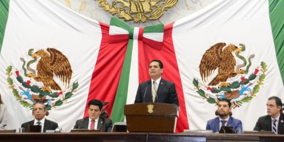 Por México y Michoacán, Silvano Aureoles cierra filas con AMLO