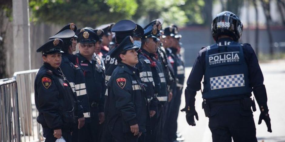 Policía capitalino aprende idiomas en la UNAM para apoyar a turistas