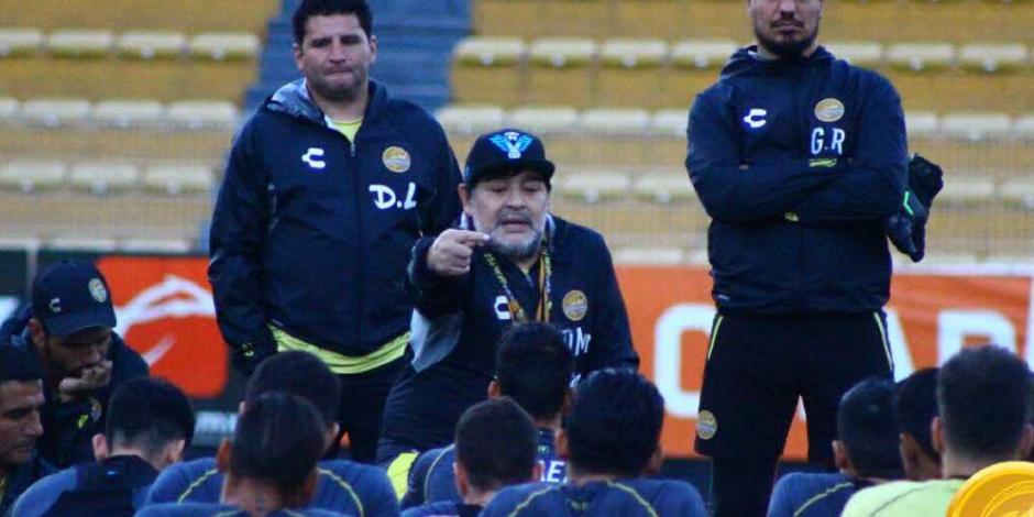 Diego Armando Maradona, y sus condiciones para seguir en Dorados