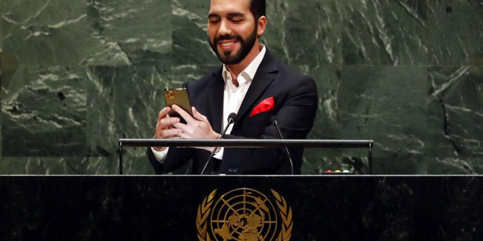 VIDEO: En pleno discurso ante la ONU, presidente de El Salvador se toma una selfie
