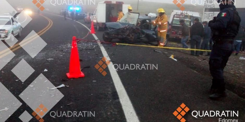 Mueren tres personas en choque en carretera Toluca-Zitácuaro
