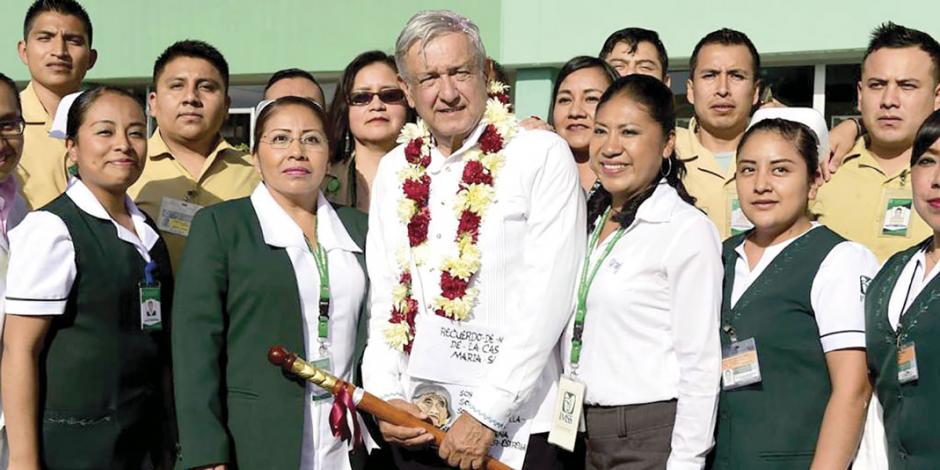 López Obrador visitó ya la mitad hospitales del IMSS Bienestar