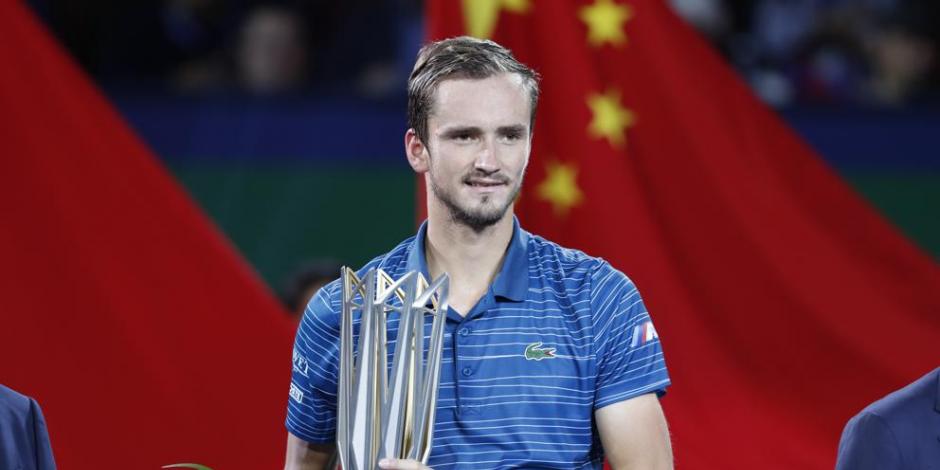 Daniil Medvedev consigue en Shanghái su cuarto título del año