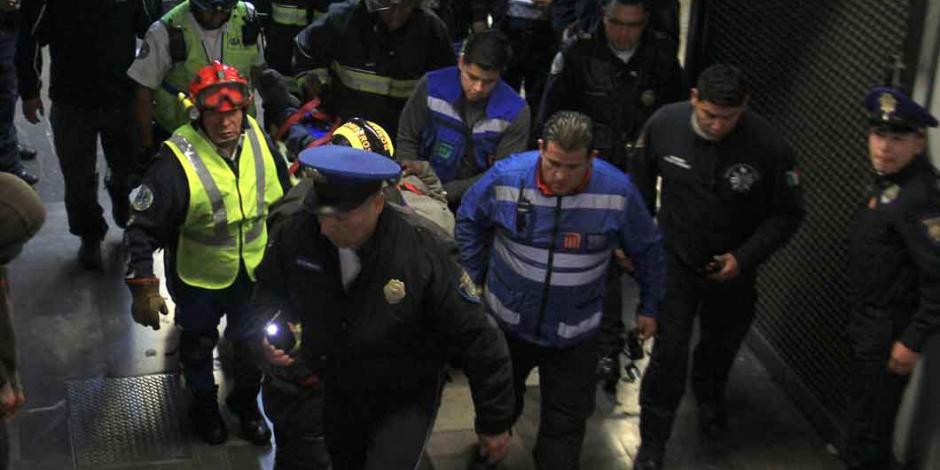 Joven recibe balazo en la Morelos y lo atienden en Metro Martín Carrera