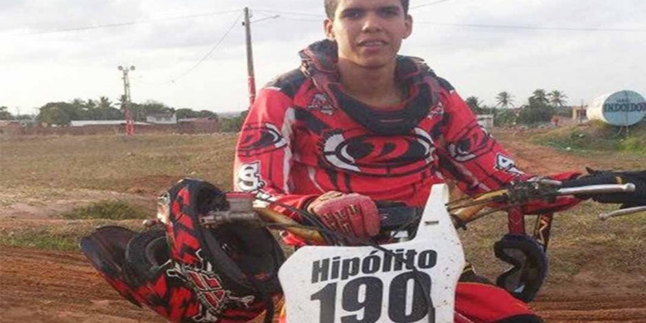 #Video Piloto muere en plena competencia de motocross