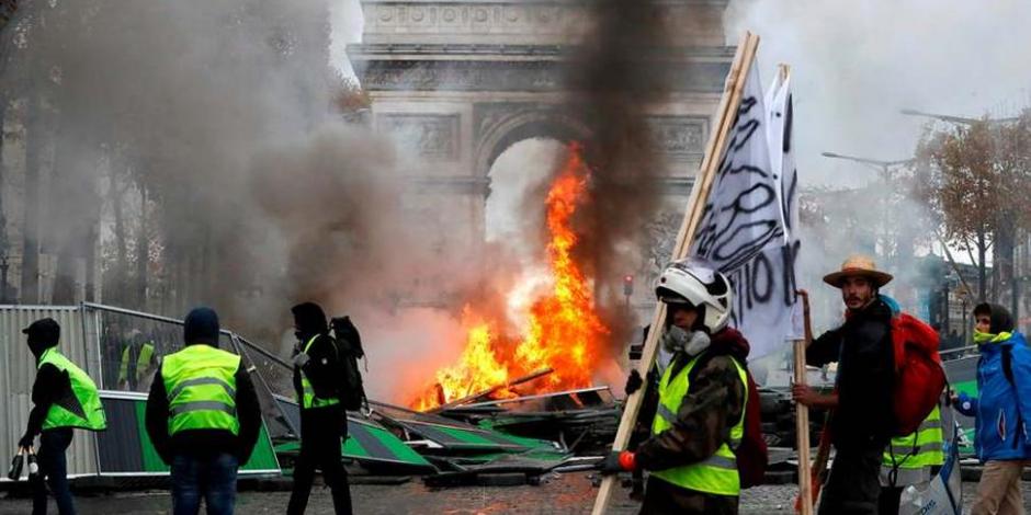 Se registra nuevo choque entre "chalecos amarillos" y policía francesa