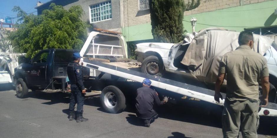 Retiran 560 vehículos abandonados en calles de Gustavo A. Madero