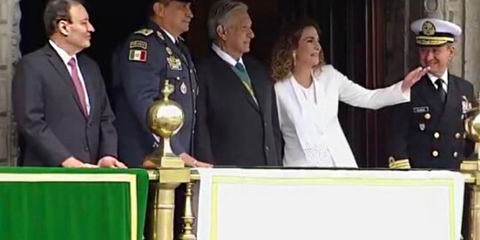 AMLO encabeza su primer Desfile Militar de Independencia