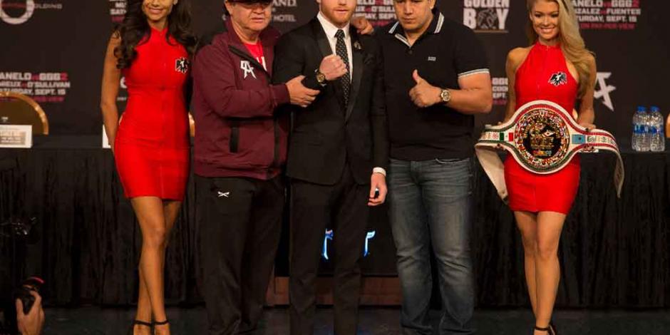 “Canelo” apunta a ser el mejor boxeador de México, dice su entrenador