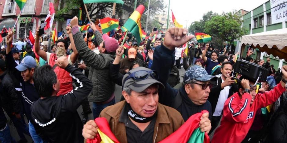 "¡Sí se pudo!", celebran en Bolivia renuncia de Evo Morales (VIDEOS)