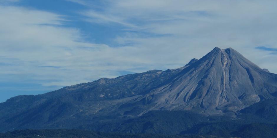 Avisan de alerta amarilla en el volcán de fuego de Colima