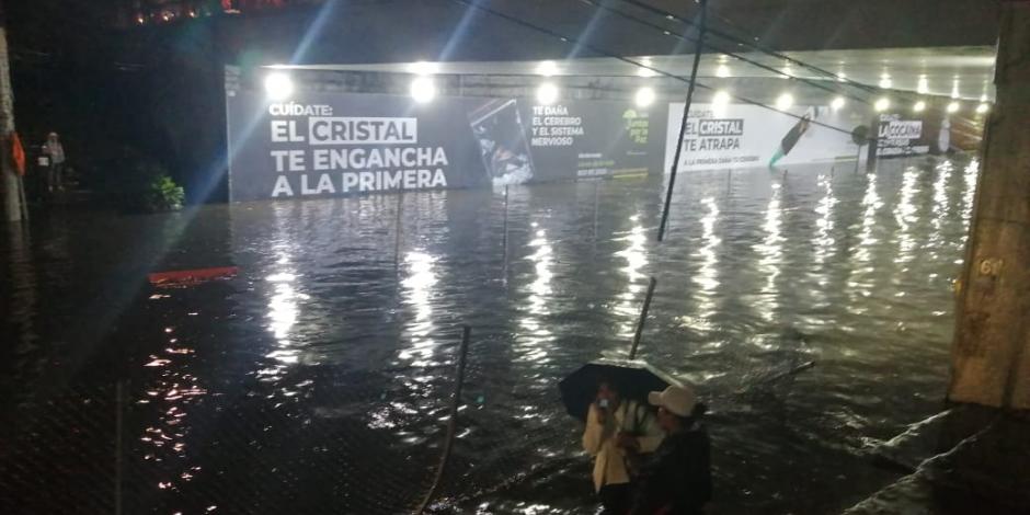 Lluvias provocan caos vial, inundaciones y encharcamientos en Tlalpan