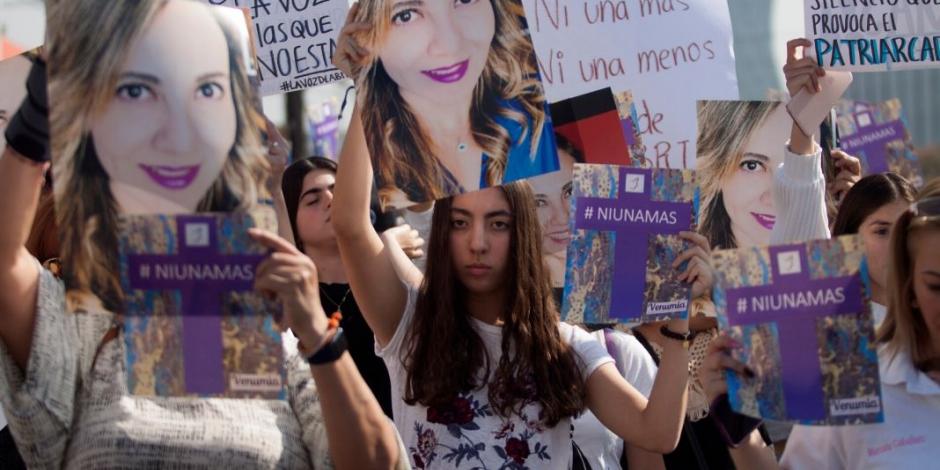 Marchan en San Pedro Garza contra violencia a la mujer