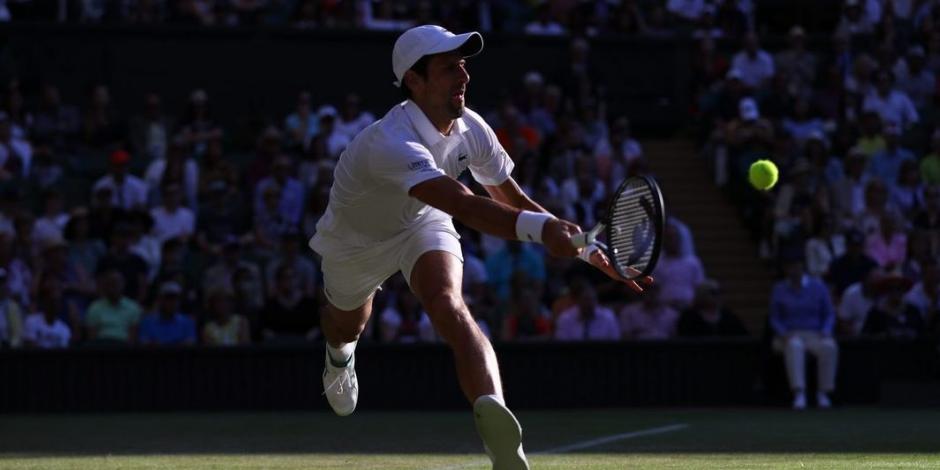 Djokovic avanza sin inconvenientes a la tercera ronda de Wimbledon