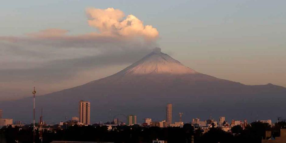 Popocatépetl registra cinco explosiones en las últimas 24 horas