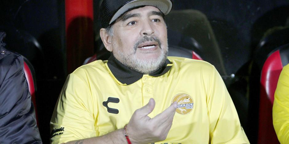 Maradona no comprende a los argentinos que jugarían con el Tricolor