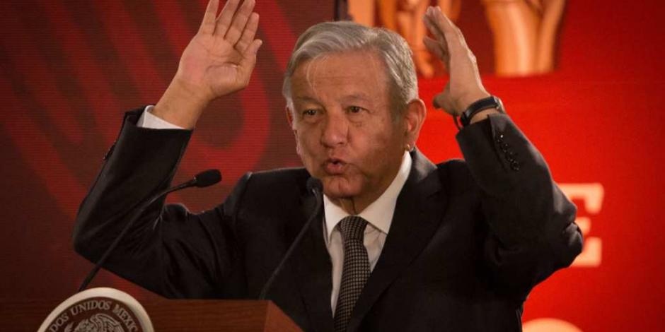 "Me tienen hasta el copete con pleitos", reitera López Obrador en Michoacán