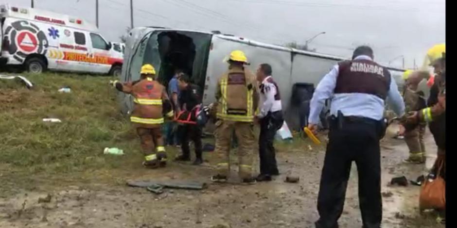 Volcadura de autobús en Montemorelos, Nuevo León, deja 2 muertos