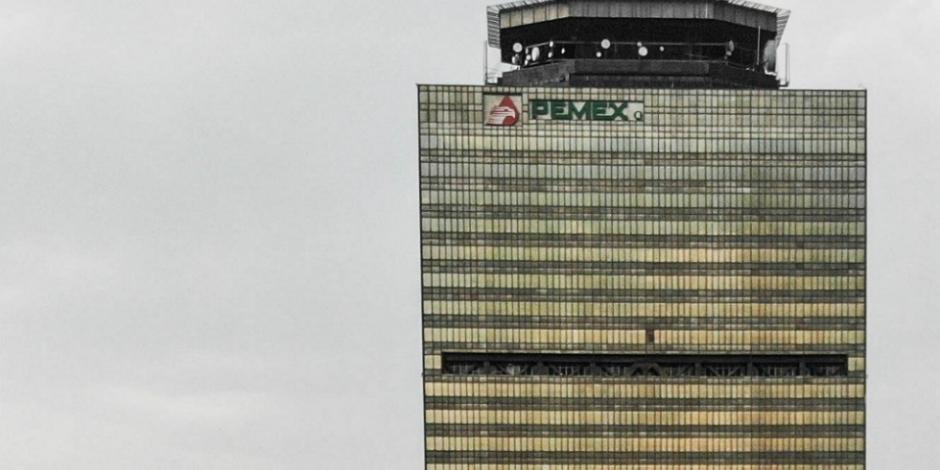 "Descenso anormal" y no caída de elevador en Torre, aclara Pemex