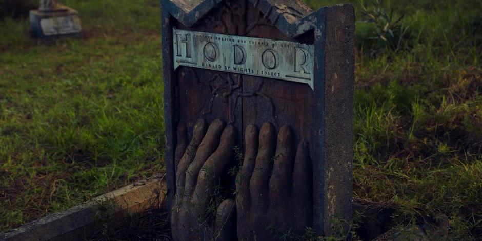 "Cementerio de Tronos", homenaje a los personajes caídos en Game of Thrones
