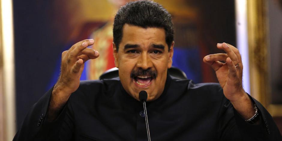 Maduro llama a decidir entre "ser Patria o ser colonia"