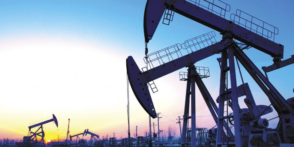 Petroprecios suben 4% tras explosión de buques en el Golfo de Omán