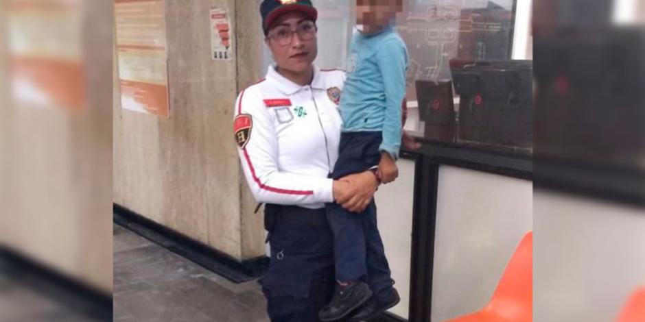 Rescatan a niño que se extravió en la estación del Metro Tacubaya