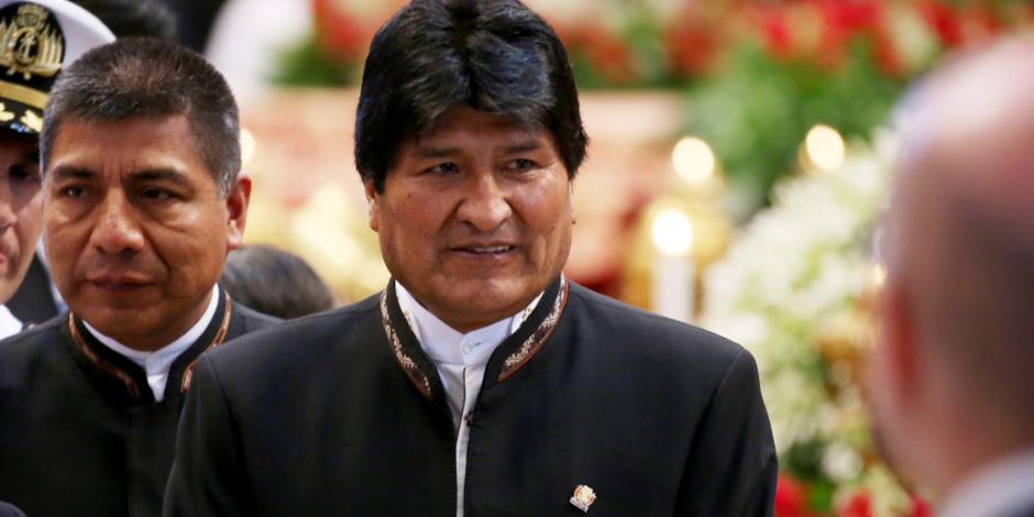 Parte de Paraguay el avión que traslada a Evo Morales hacia México