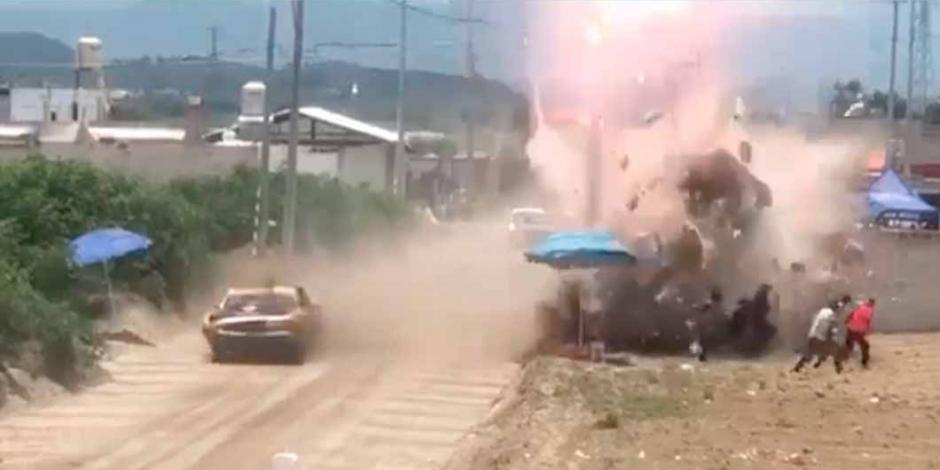VIDEO: Aparatoso accidente en carrera de autos deja dos muertos en Puebla
