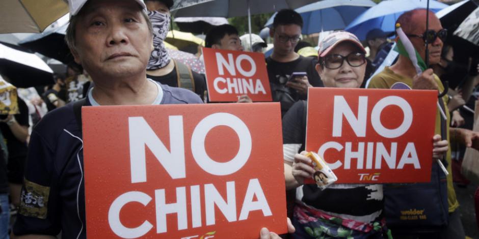 Hong Kong amaga con enturbiar Día Nacional de China