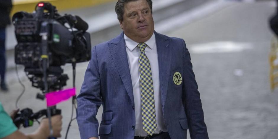 Miguel Herrera ofrece disculpas por insultar al árbitro Marco Antonio Ortiz
