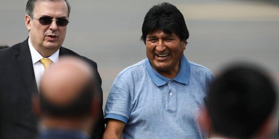 Desde México, Evo Morales opera y arremete contra oposición
