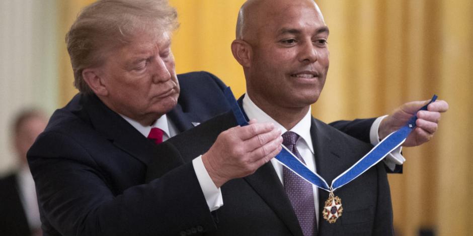 Mariano Rivera recibe Medalla de la Libertad de parte de Donald Trump