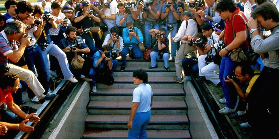 Cautiva documental de Diego Maradona en Napoli
