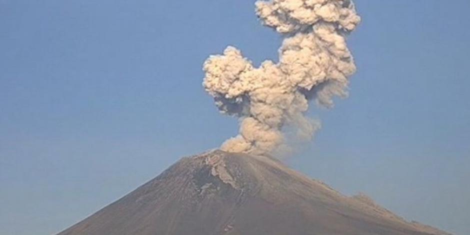 Volcán Popocatépetl presenta actividad explosiva este sábado