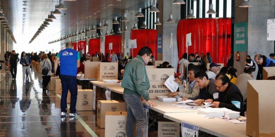 Un candidato muerto gana las elecciones en Ecuador