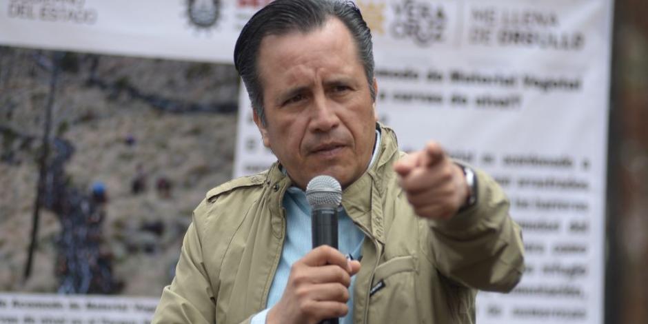 Cuitláhuac García entrega primer informe en Veracruz; destaca 91 mil jóvenes becados