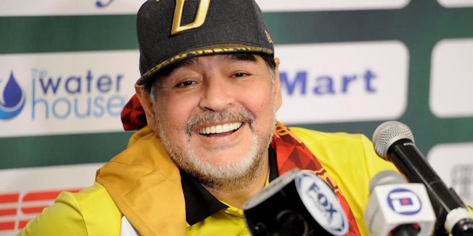 VIDEO: Maradona regresa a entrenar a Primera División