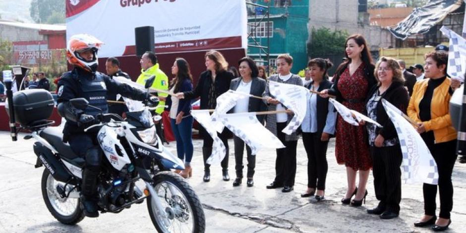 Patricia Durán entrega motopatrullas a agentes municipales de Naucalpan