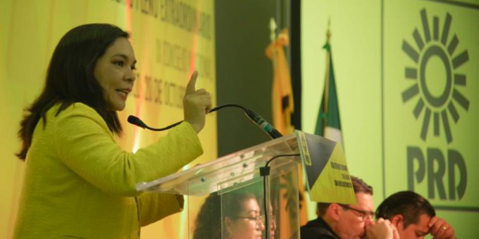 Beatriz Mojica renuncia al PRD; 100 mil perredistas no se reafiliarán, asegura