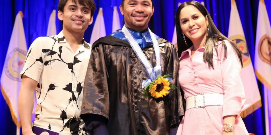 Manny Pacquiao se titula en Ciencias Políticas