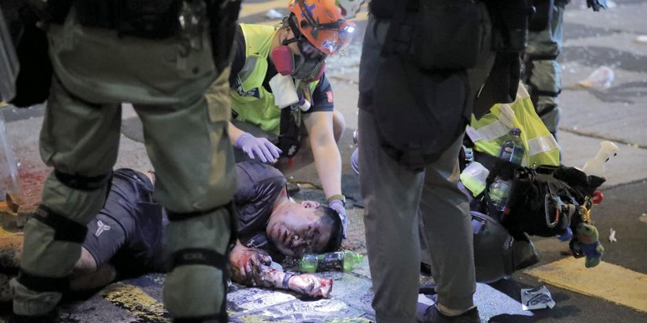 Indignación en Hong Kong por disidente herido