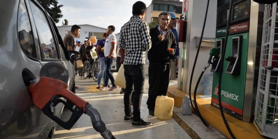Insiste Pemex: no hay escasez de gasolinas en el país