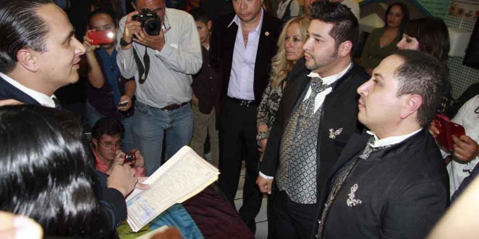 Consulados de México en el mundo podrán realizar matrimonios homosexuales