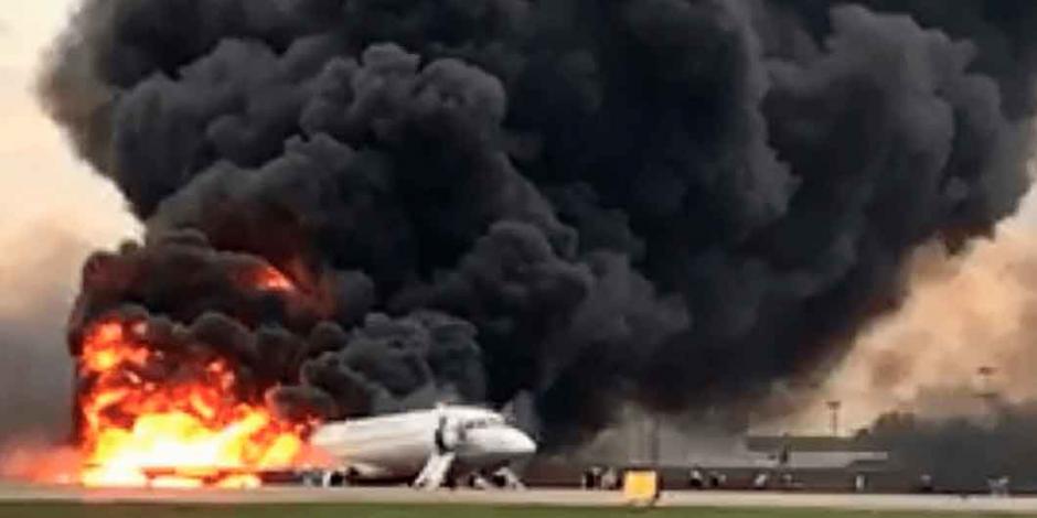 VIDEO: Al menos 40 muertos por incendio de avión ruso de Aeroflot