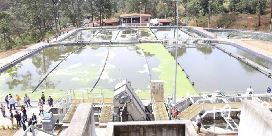 Llevan agua a comunidades apartadas de Michoacán