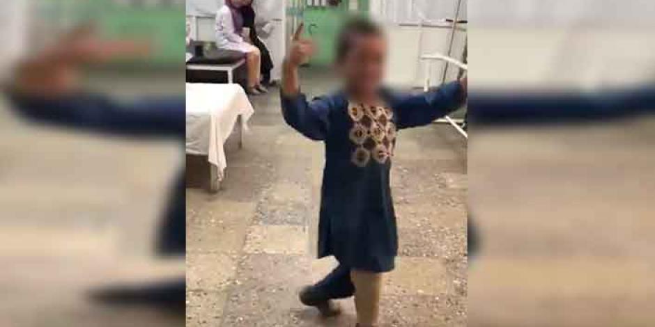 VIDEO: Niño recibe prótesis de pierna y celebra con baile