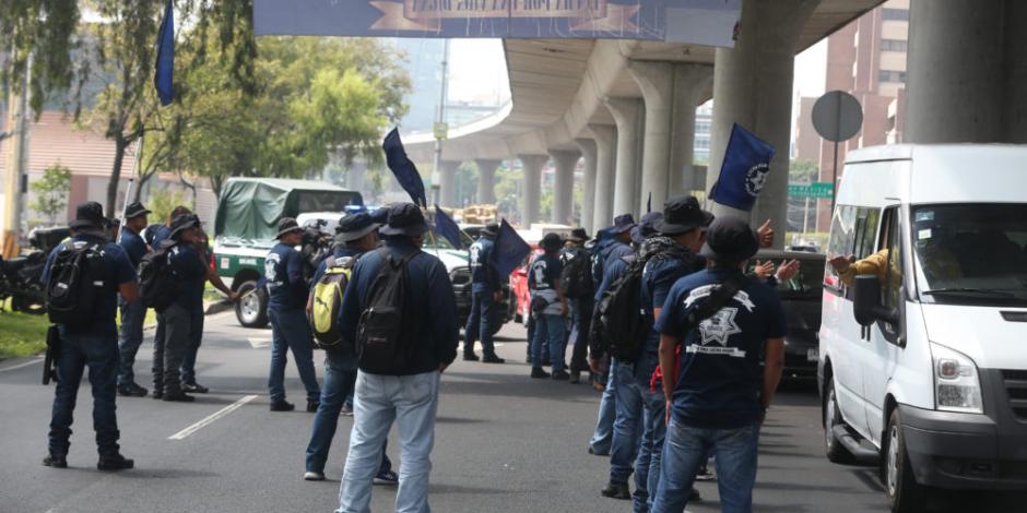Policías federales protestan por tercer día consecutivo en Periférico