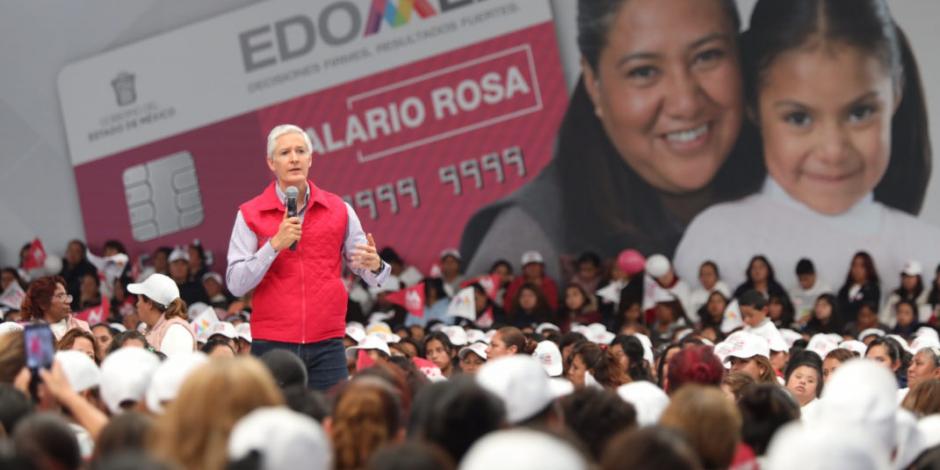 Seis mil 500 amas de casa de municipios del Edomex reciben Salario rosa